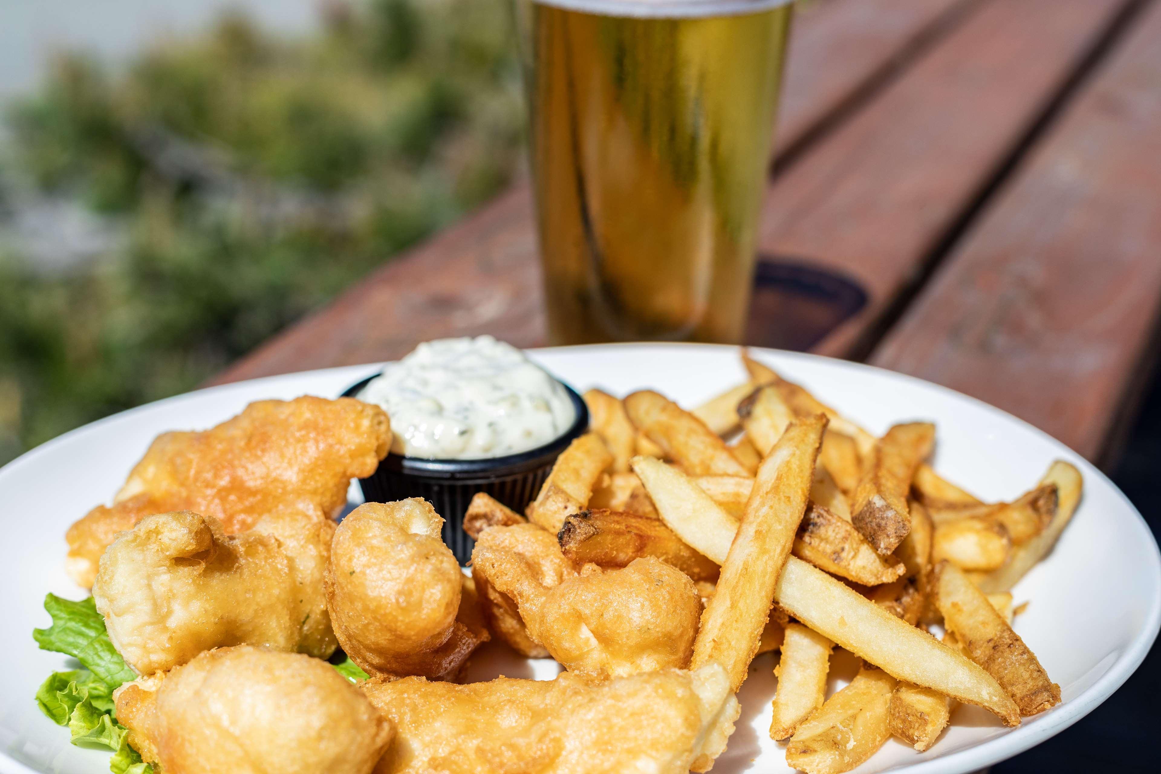 Restaurant Coast Inn at Lake Hood