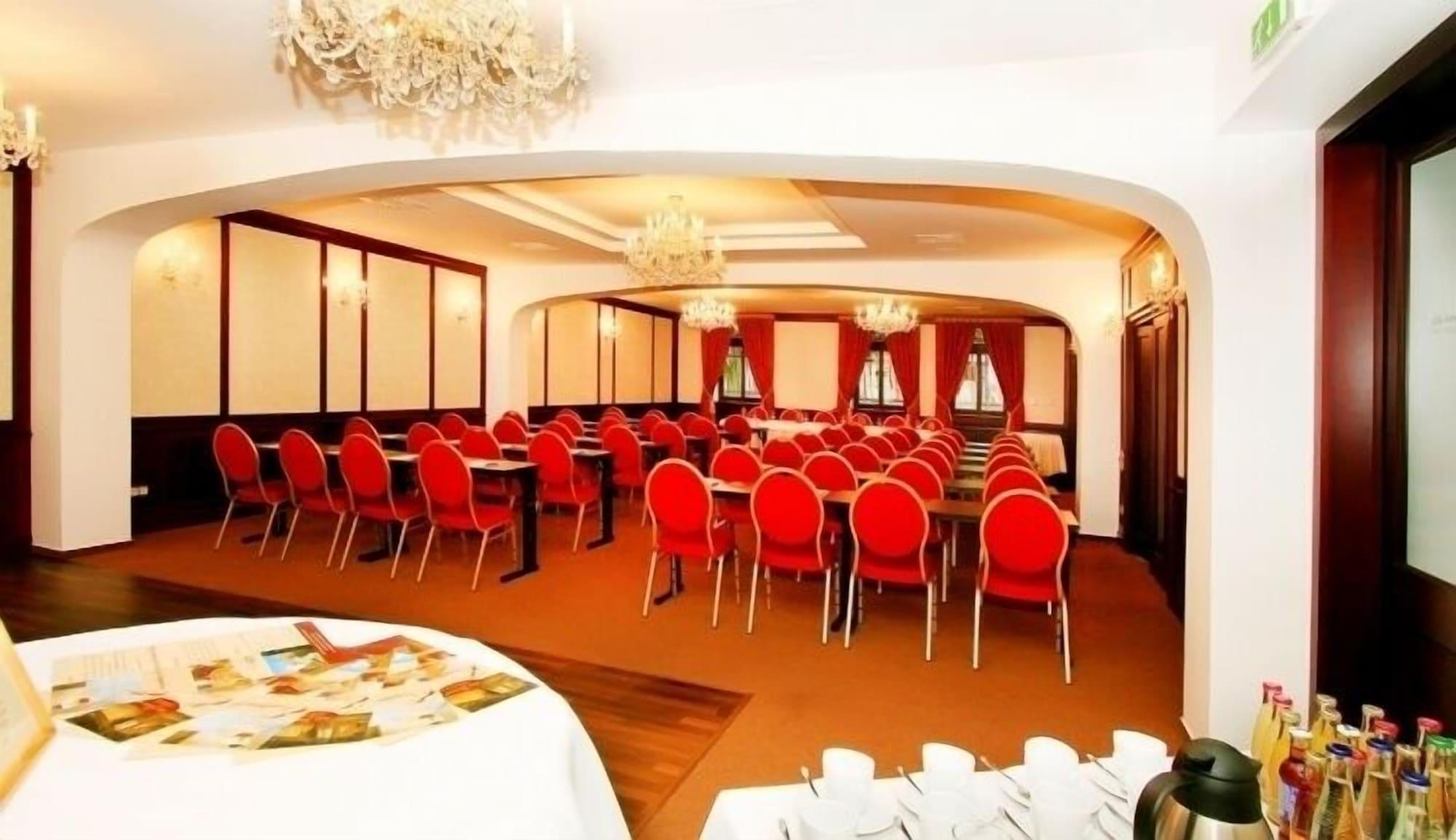 Instalaciones Recreativas The Rooms by Dalia