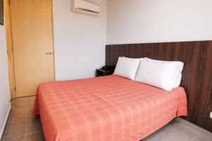 Renta temporal - Best Laureles location and price