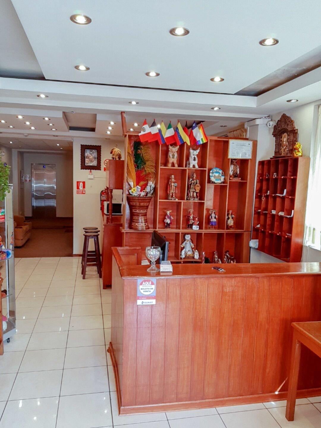 Vista Lobby Salones Del Inca Hotel