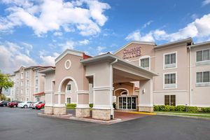 Alojamiento - Comfort Suites Downtown