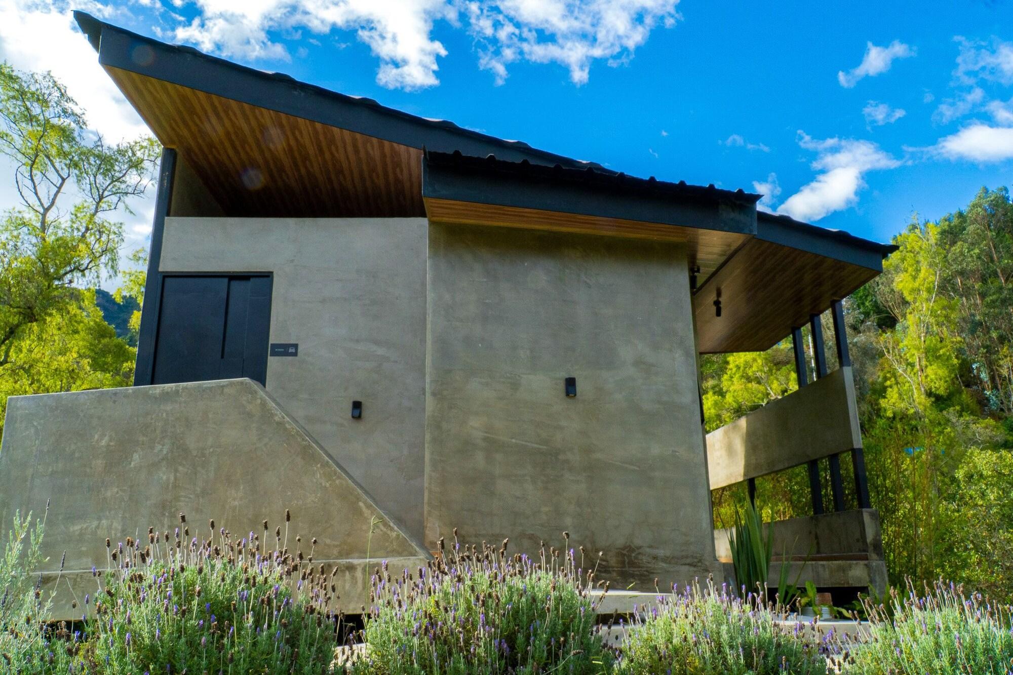 Vista Exterior Almazewá