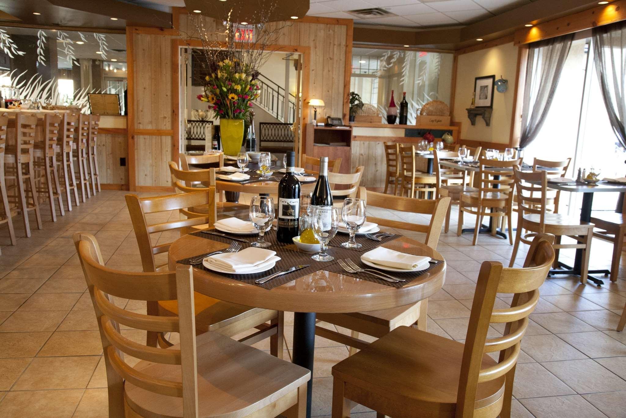 Restaurant Best Western Mill River Manor