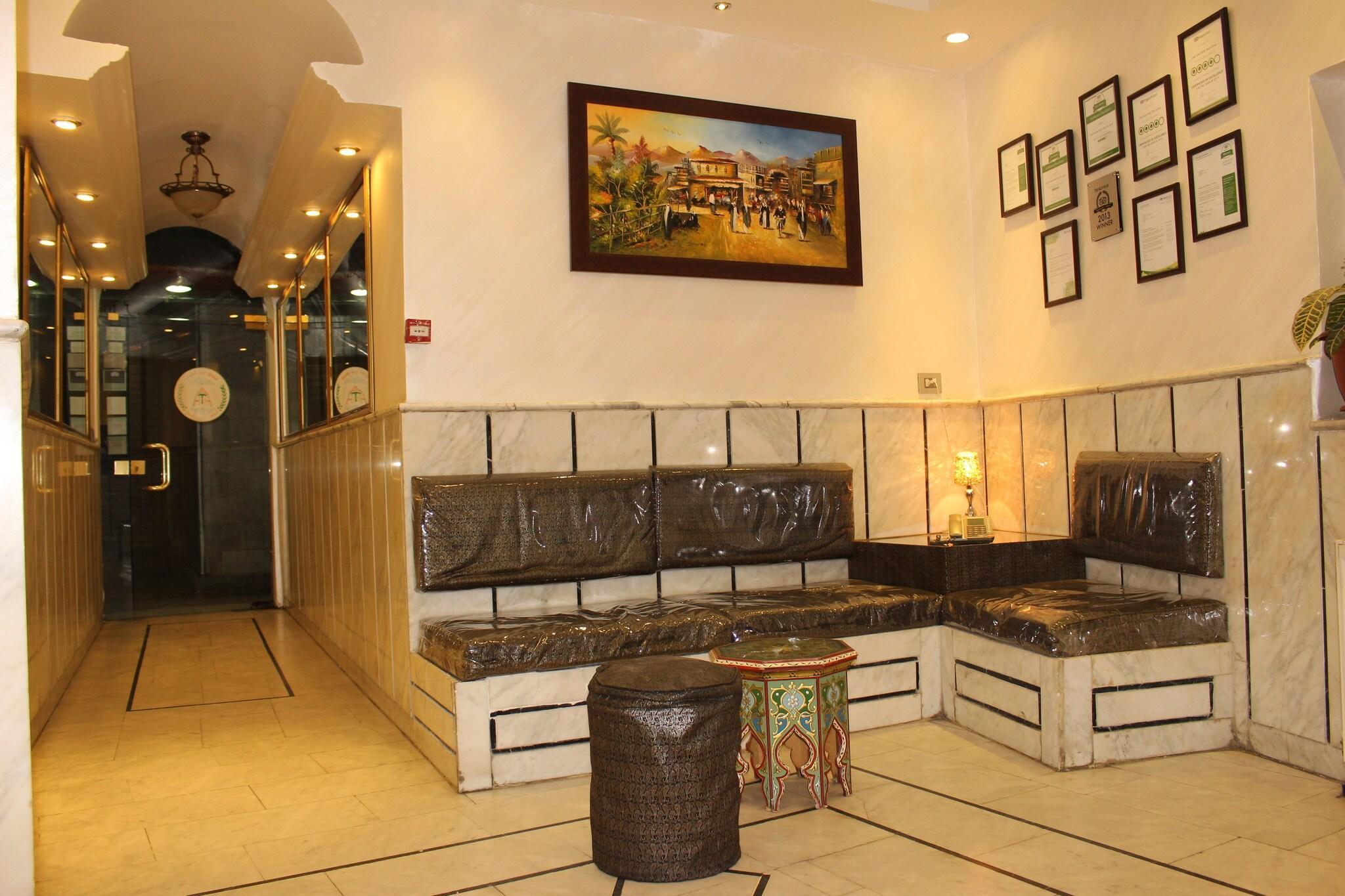 Vista Lobby Arab Tower Hotel