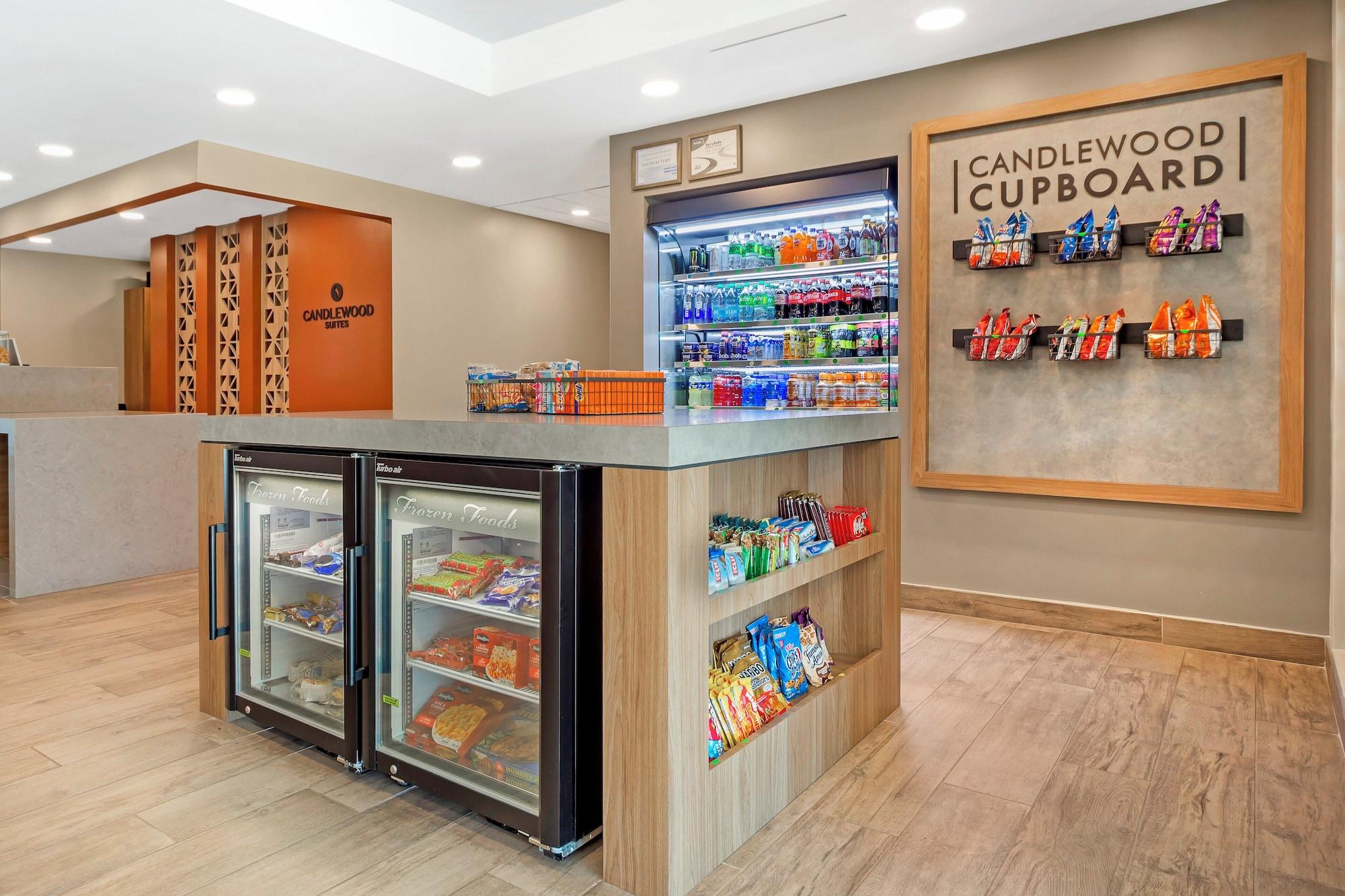 Comodidades del Alojamiento Candlewood Suites Lawrenceville Princeton by IHG