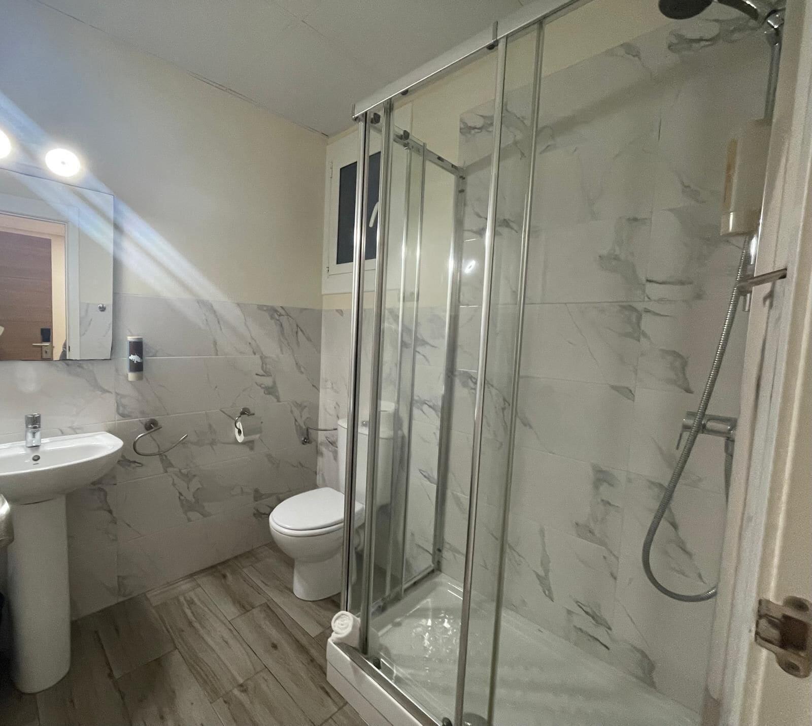 Equipamiento de Habitación Hostal Balmes Centro