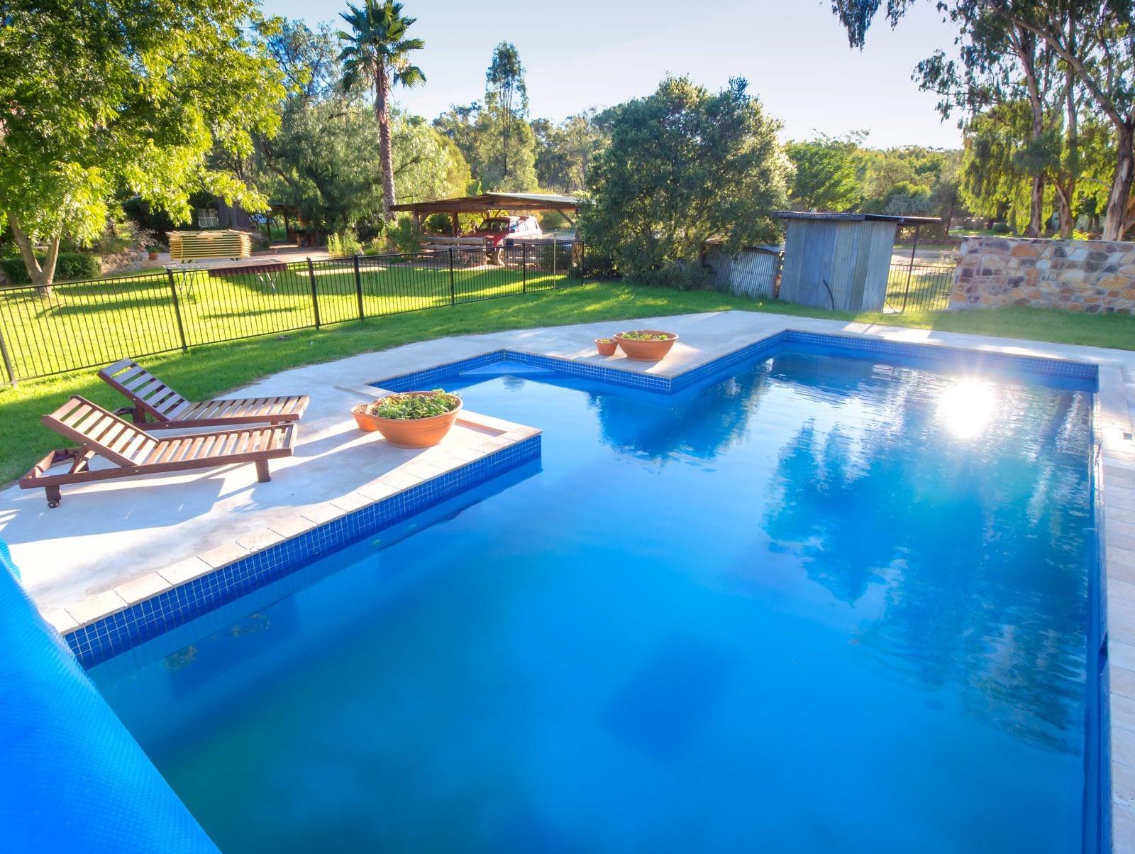 Vista Piscina Barkala Farmstay