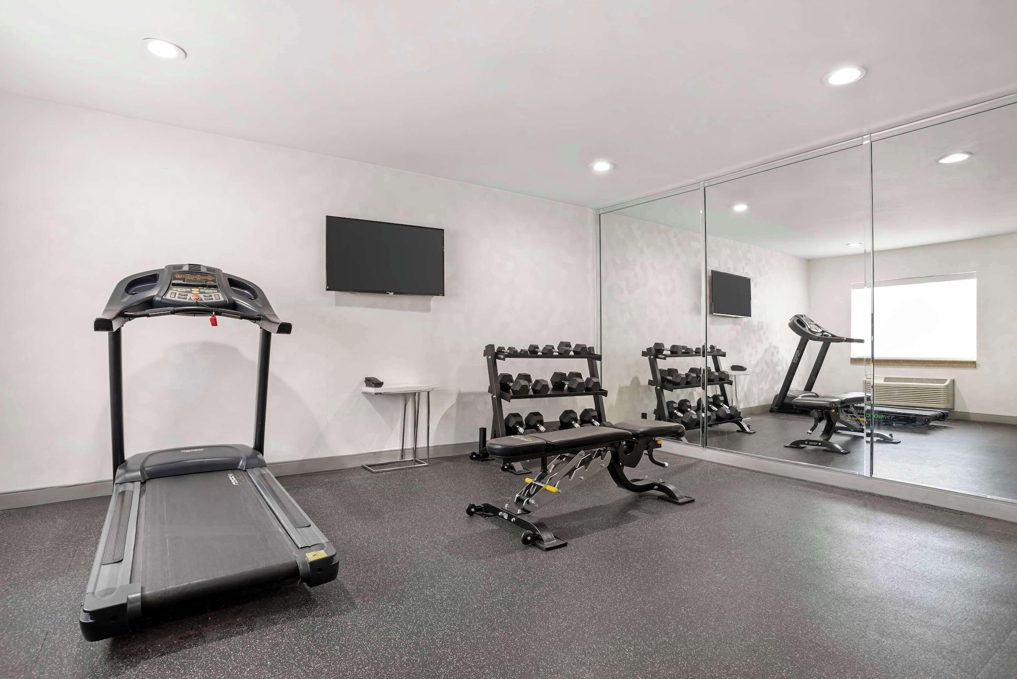 Gimnasio Best Western Montgomery I-85 North Hotel