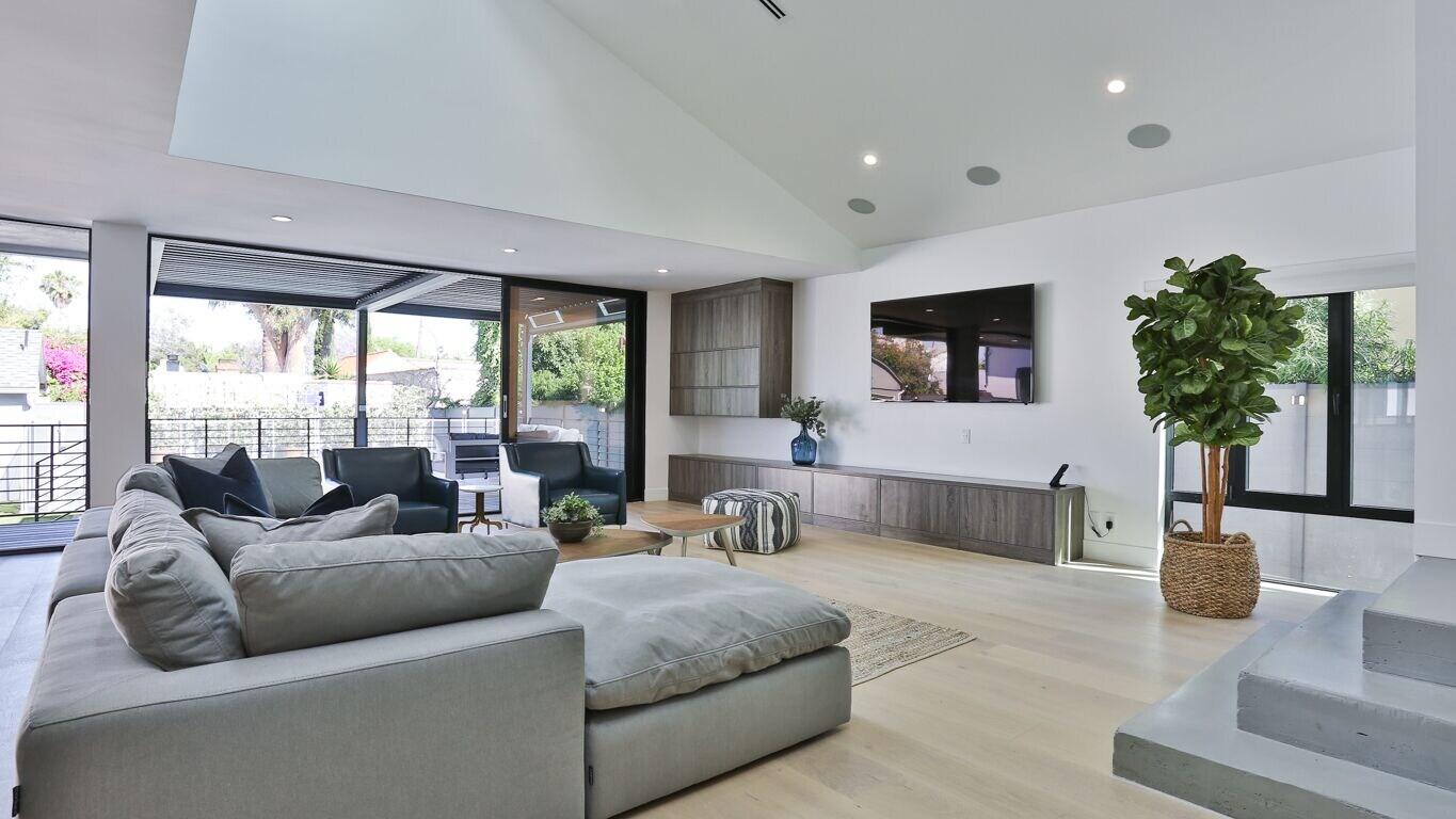 Comodidades del Alojamiento Spacious 5 Bedroom West Hollywood Home with Pool