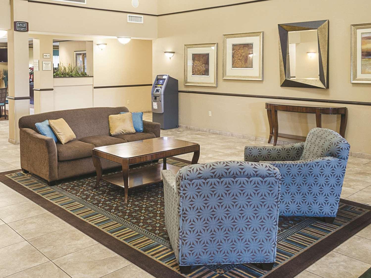 Vista Lobby La Quinta Inn & Suites by Wyndham PCB Pier Park area