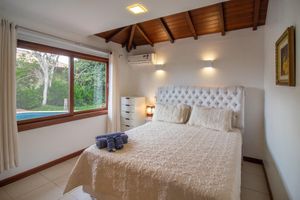 Alquiler Vacacional - PARAÍSO BUZIANO 2- 5 suites, private pool and barbecue, 3 min to BEACH