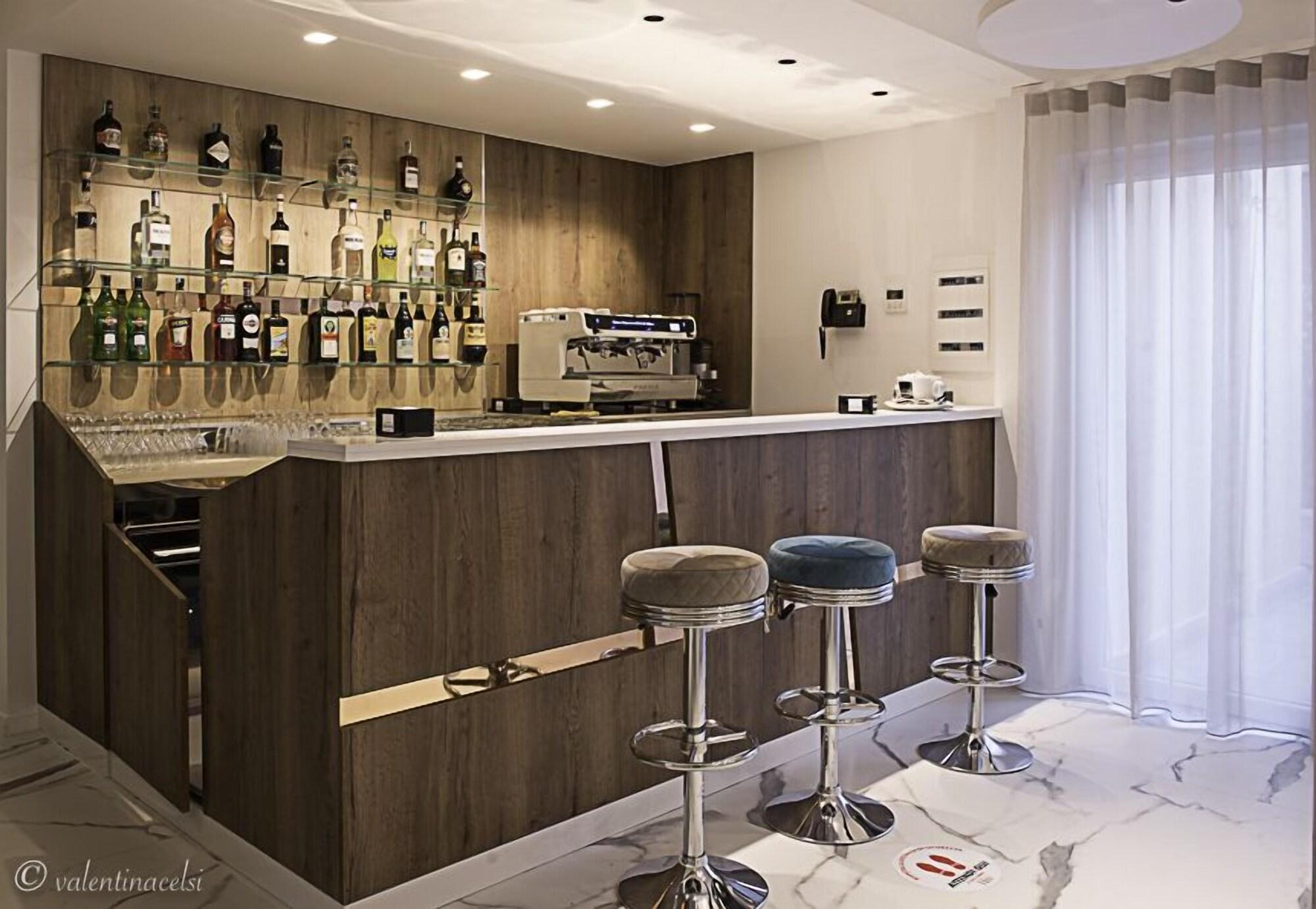 Bar/Salón Hotel San Vincenzo Resort