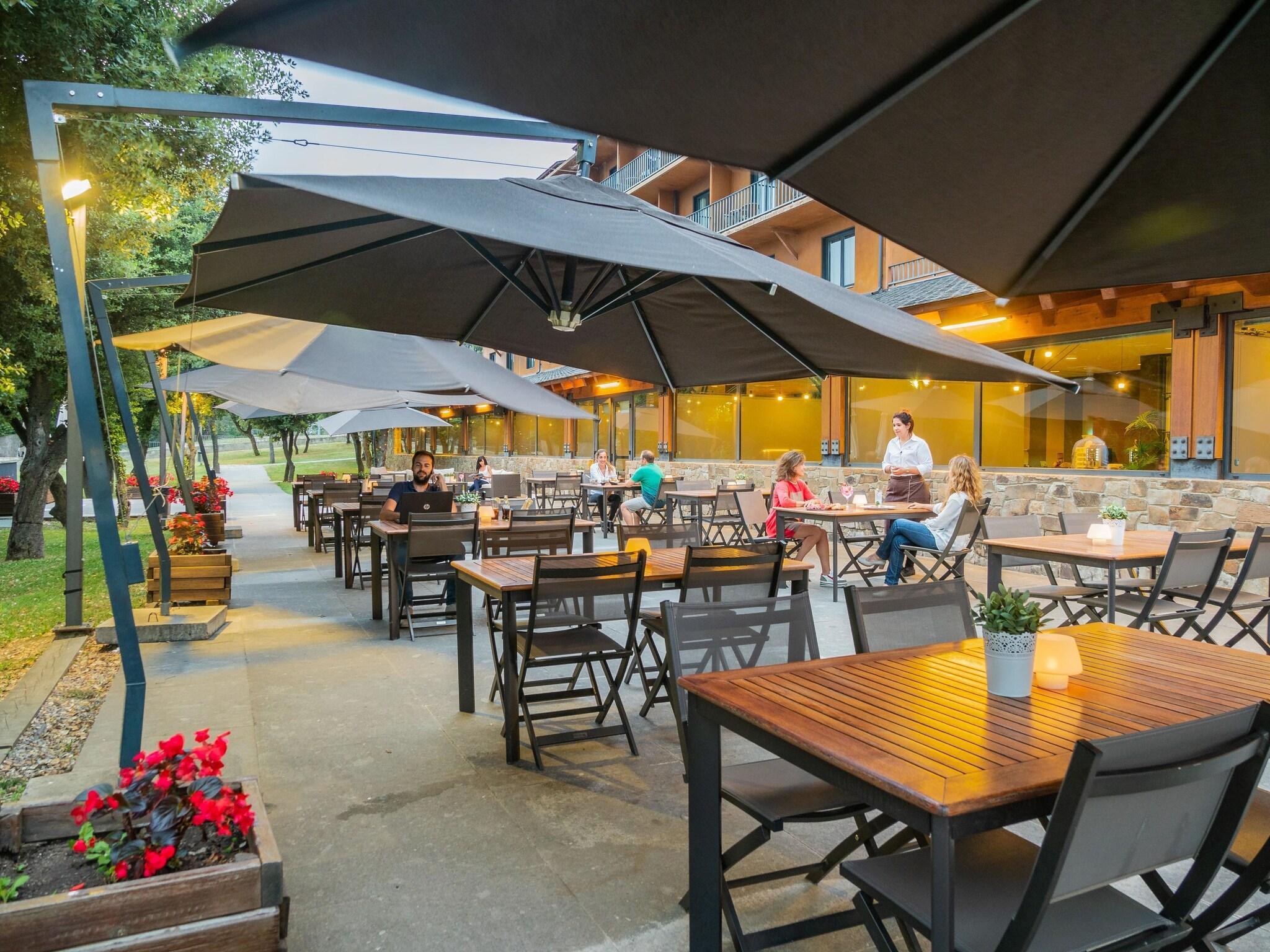 Bar/Salón Montanya Hotel & Lodge