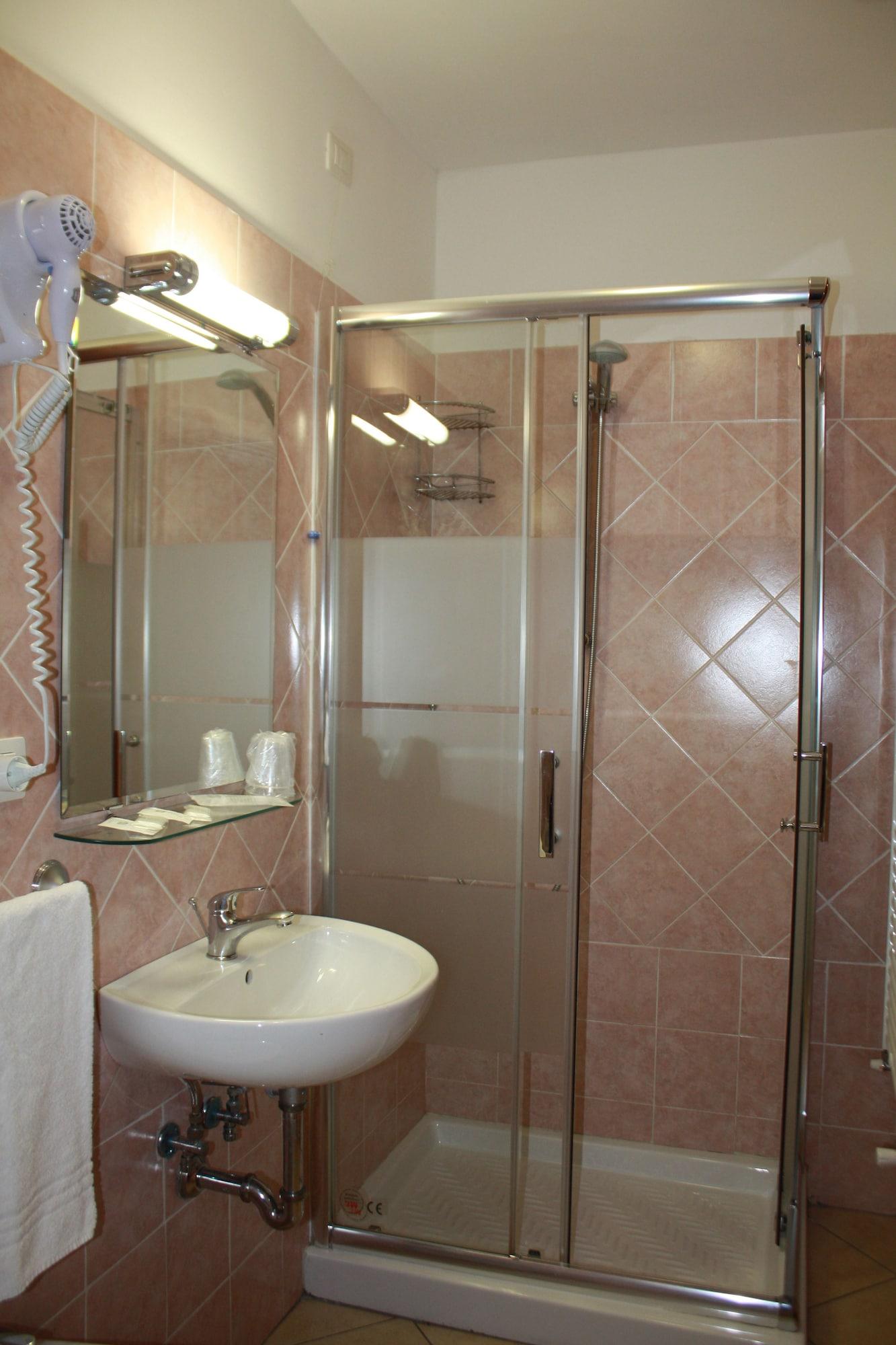 Equipamiento de Habitación Adelaide House