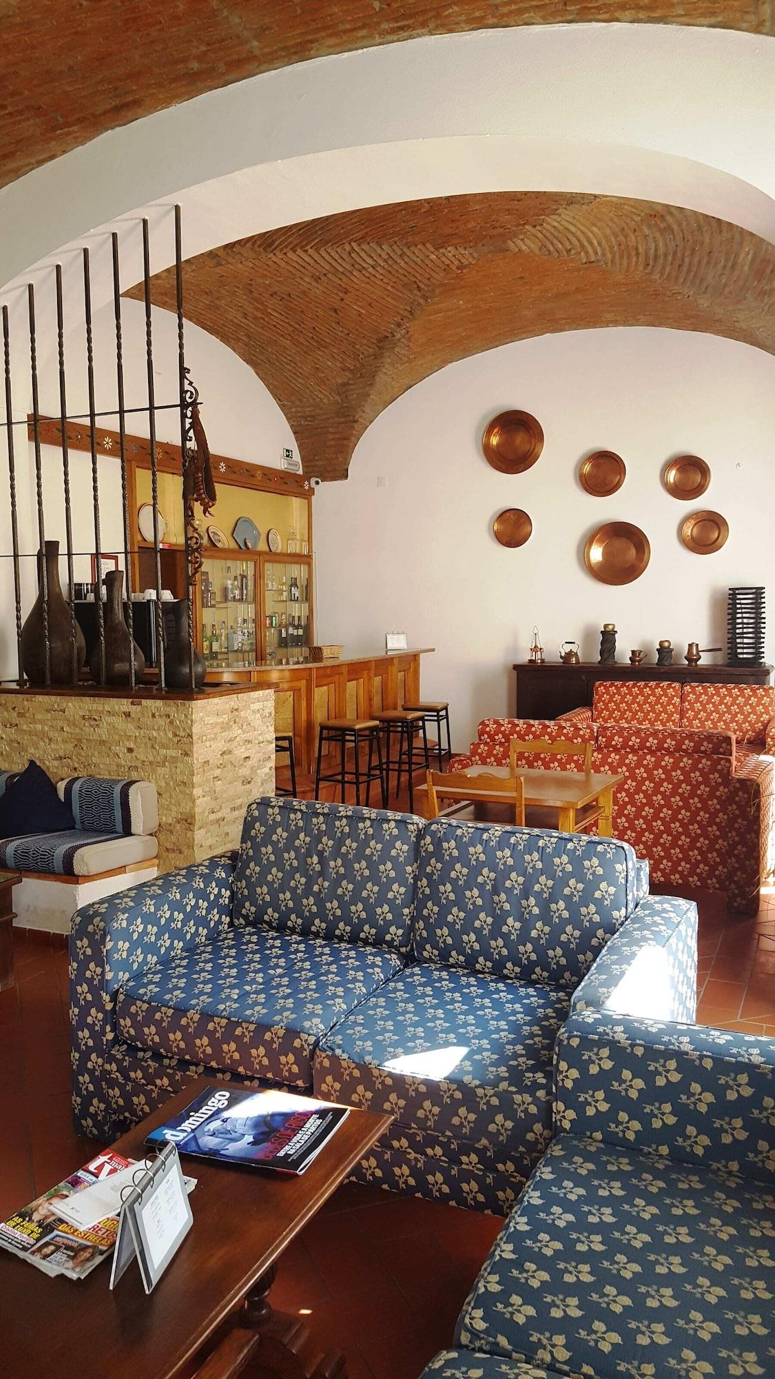 Bar/Salón Hotel de Moura