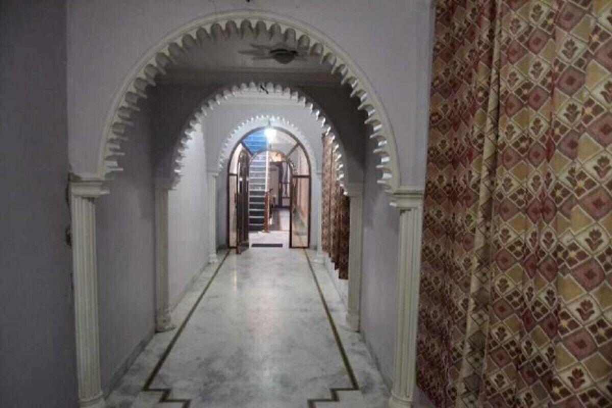 Varios Hotel Rathore Lodge & Restaurant