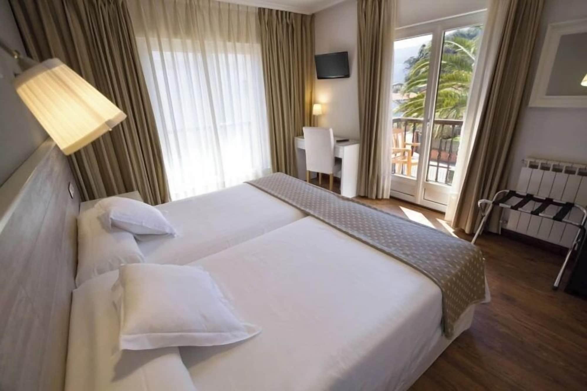 Habitación Silken Don Pepe y Silken Don Pepe Ria