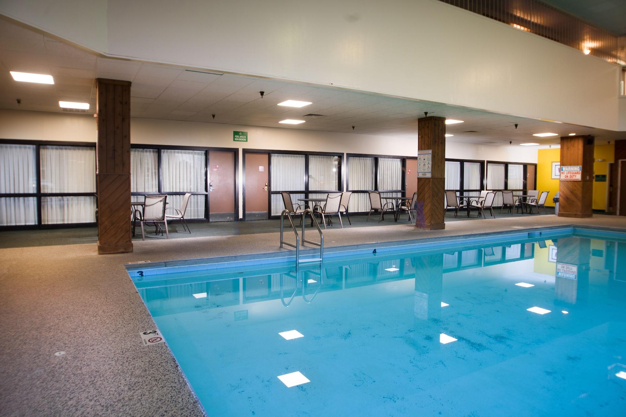 Gimnasio Crossroads Hotel at Huron Event Center