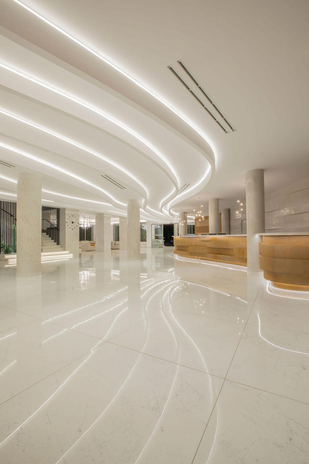 Vista Lobby Golden Coast