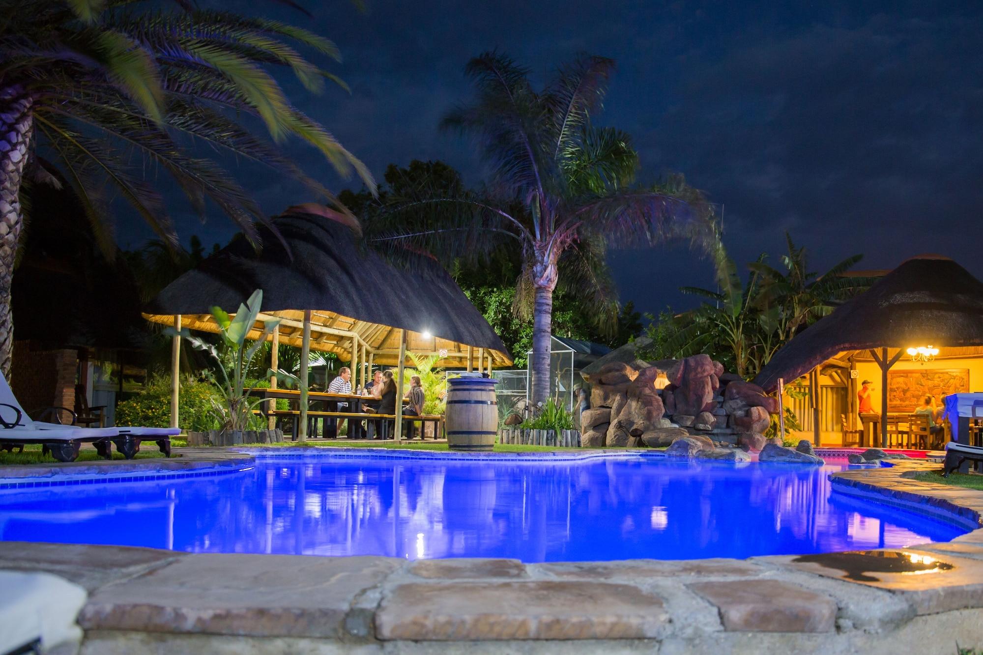 Varios C'est Si Bon Hotel