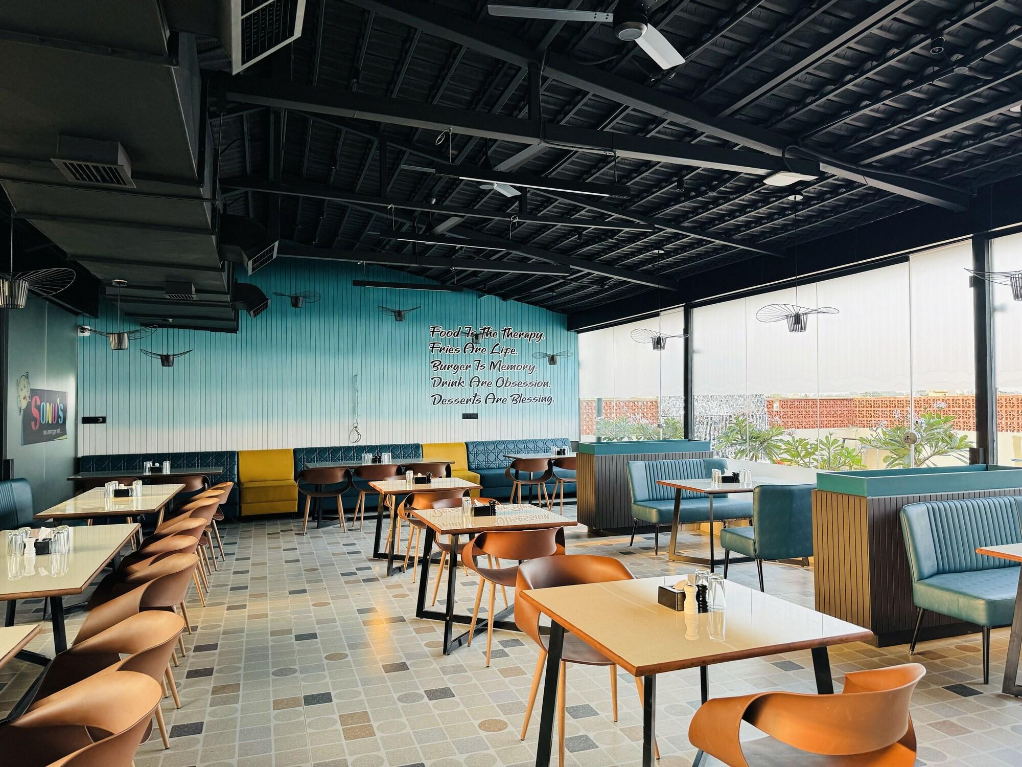 Restaurant Hotel Tirth by Sonu Cafe