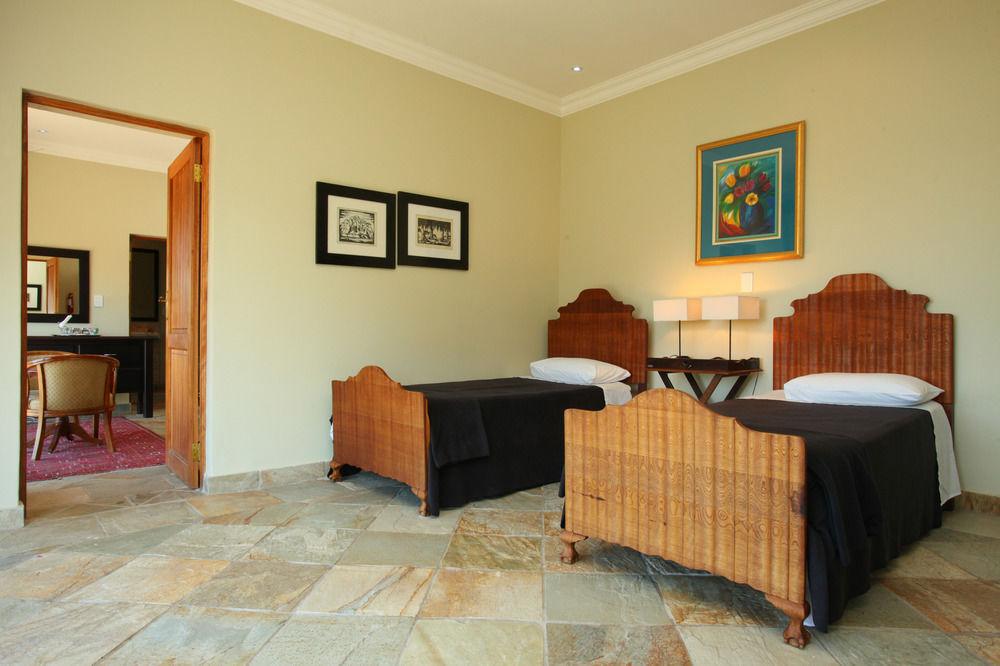 Habitación 12 on Hillel Guest Manor