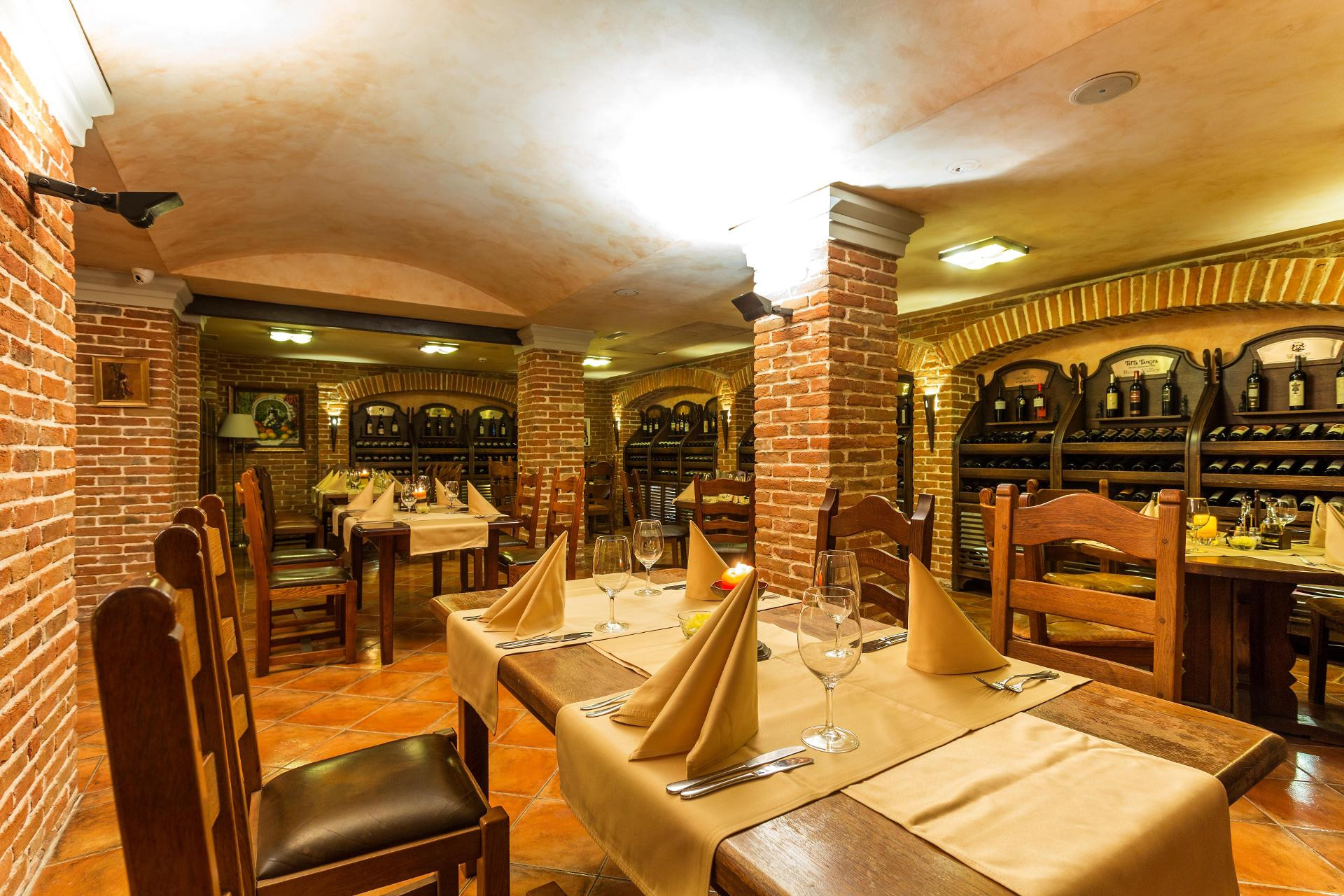 Restaurant Hotel Romance & Family Suites