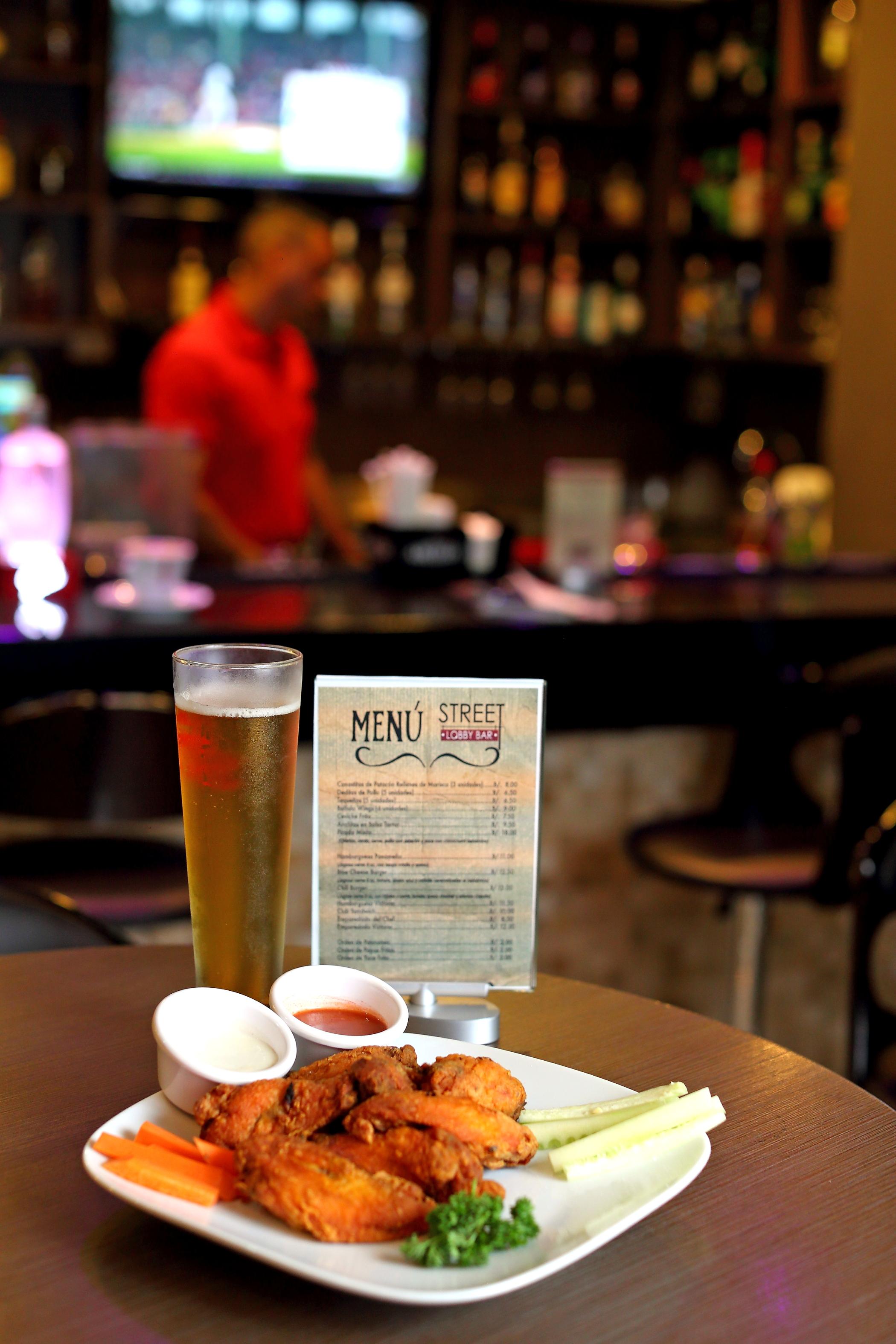 Bar/Salón Victoria Hotel and Suites Panamá