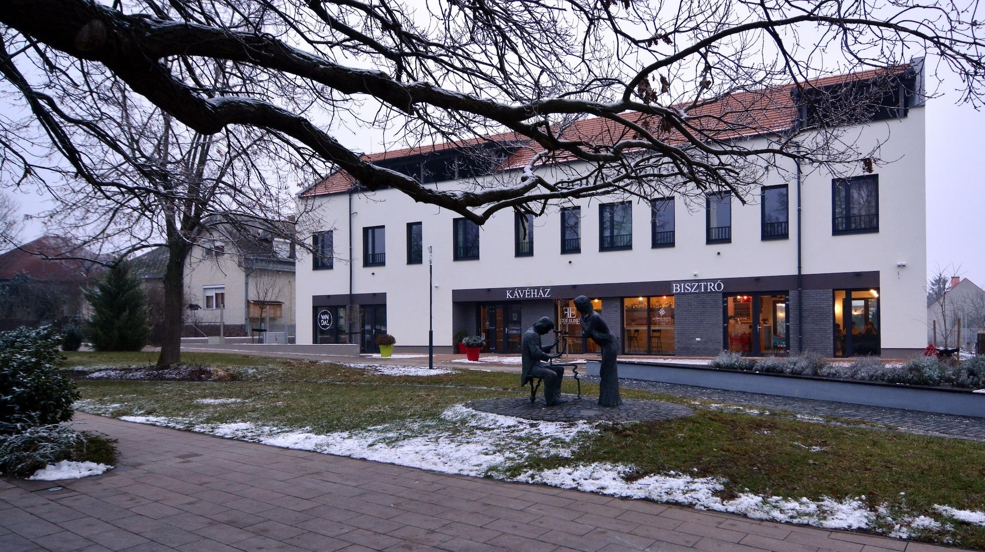 Vista Exterior Ludwig Hotel