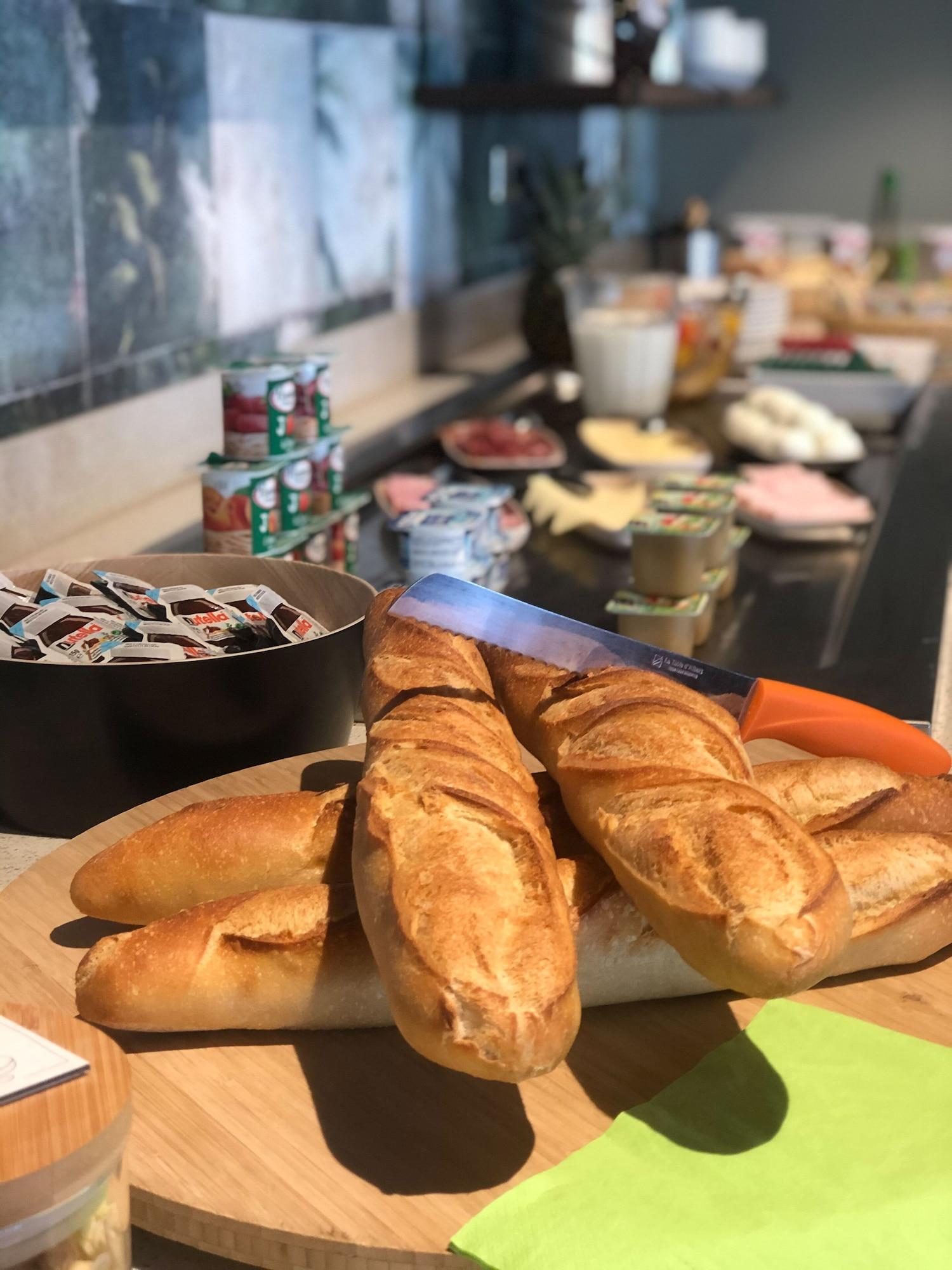 Restaurant ibis Styles Clermont Ferrand Le Brezet Aeroport
