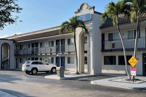 Alojamiento - Motel 6 Riviera Beach, FL