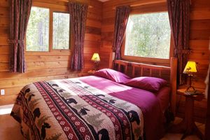 Alquiler Vacacional - Mica Mountain Lodge & Pine cabin, at Mt Robson Provincial Park, near Jasper National Park