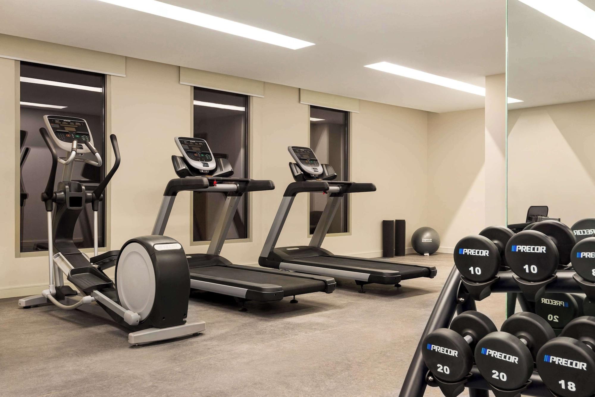 Gimnasio Radisson Hotel & Residence Riyadh Olaya