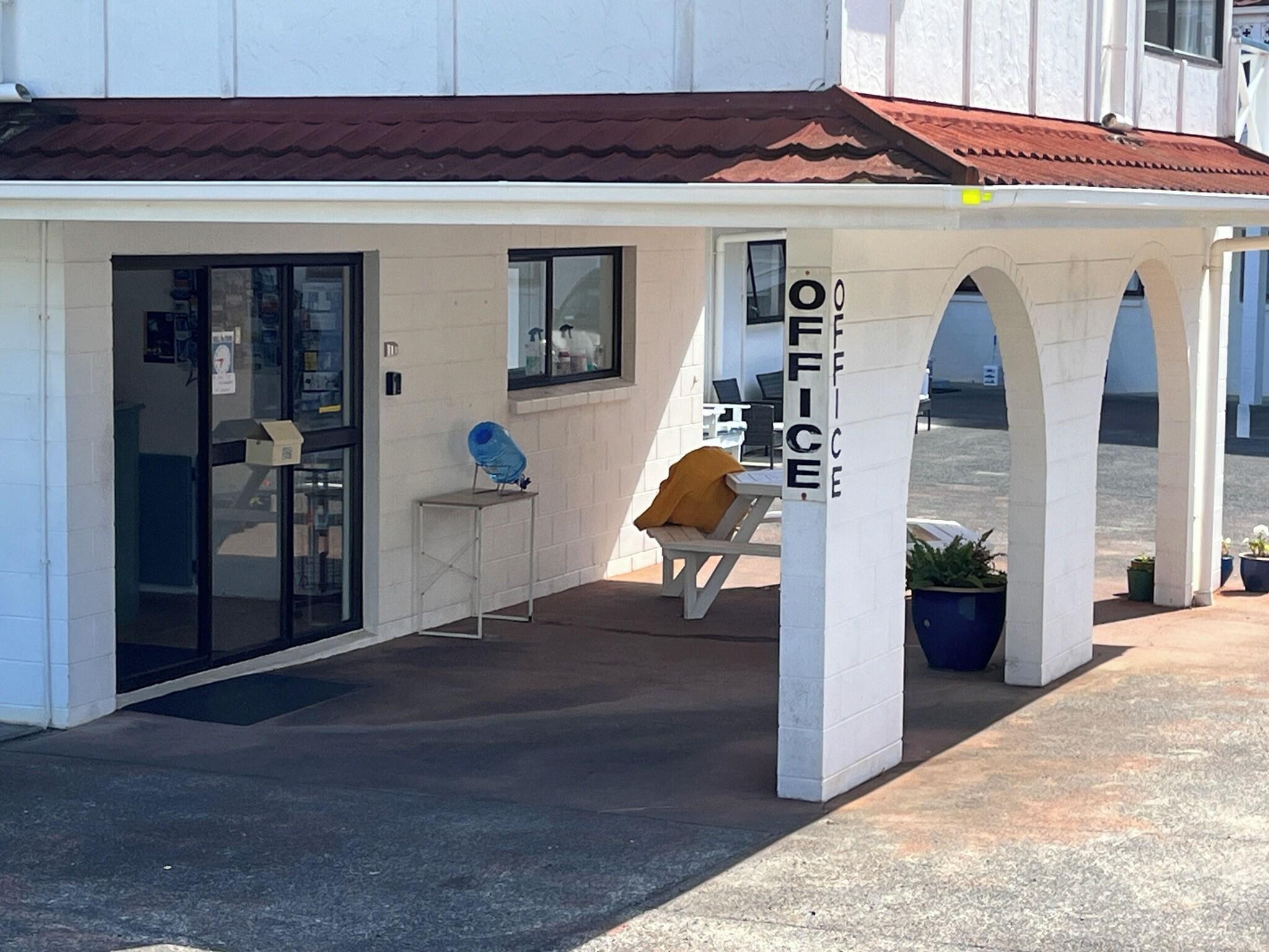 Vista Lobby Marlin Court Motel