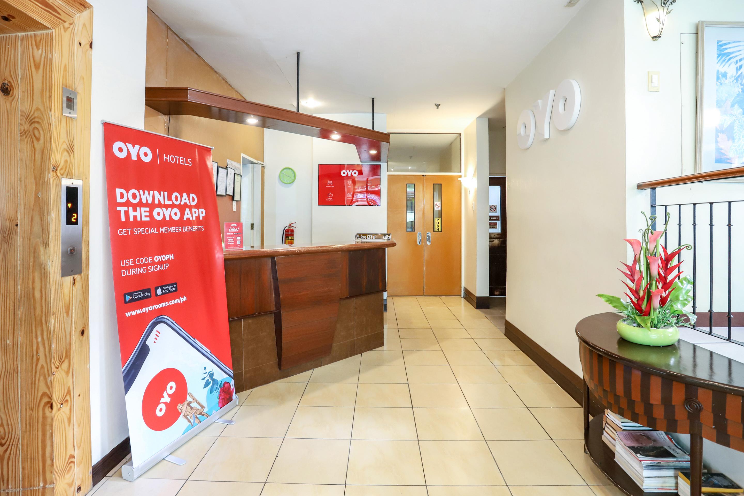 Vista Lobby OYO 210 Apple Tree Suites