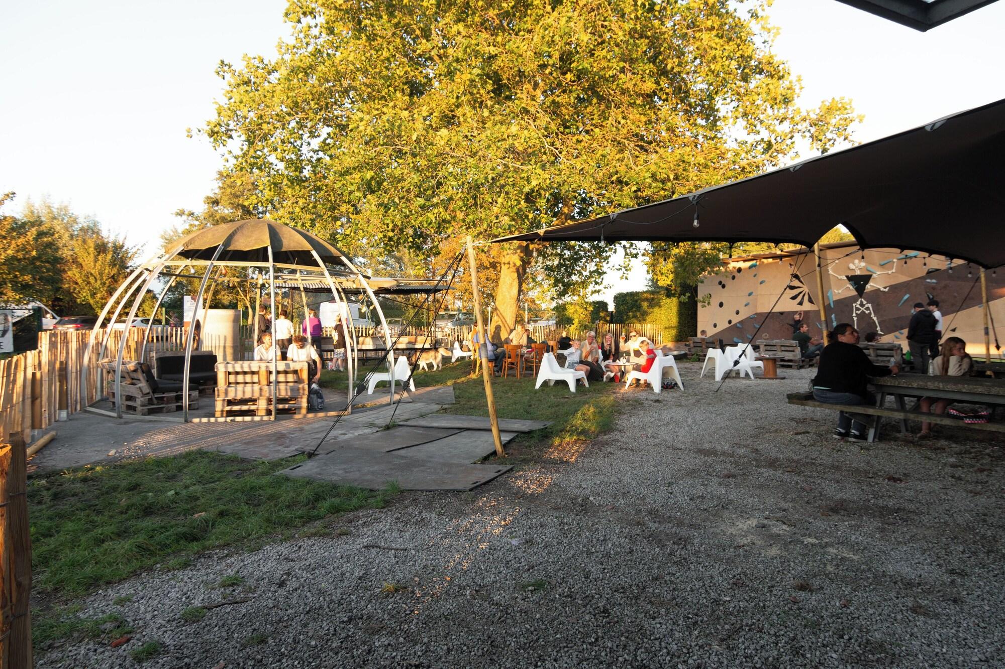 Vista Exterior Hostel Klimkaffee Oudenburg