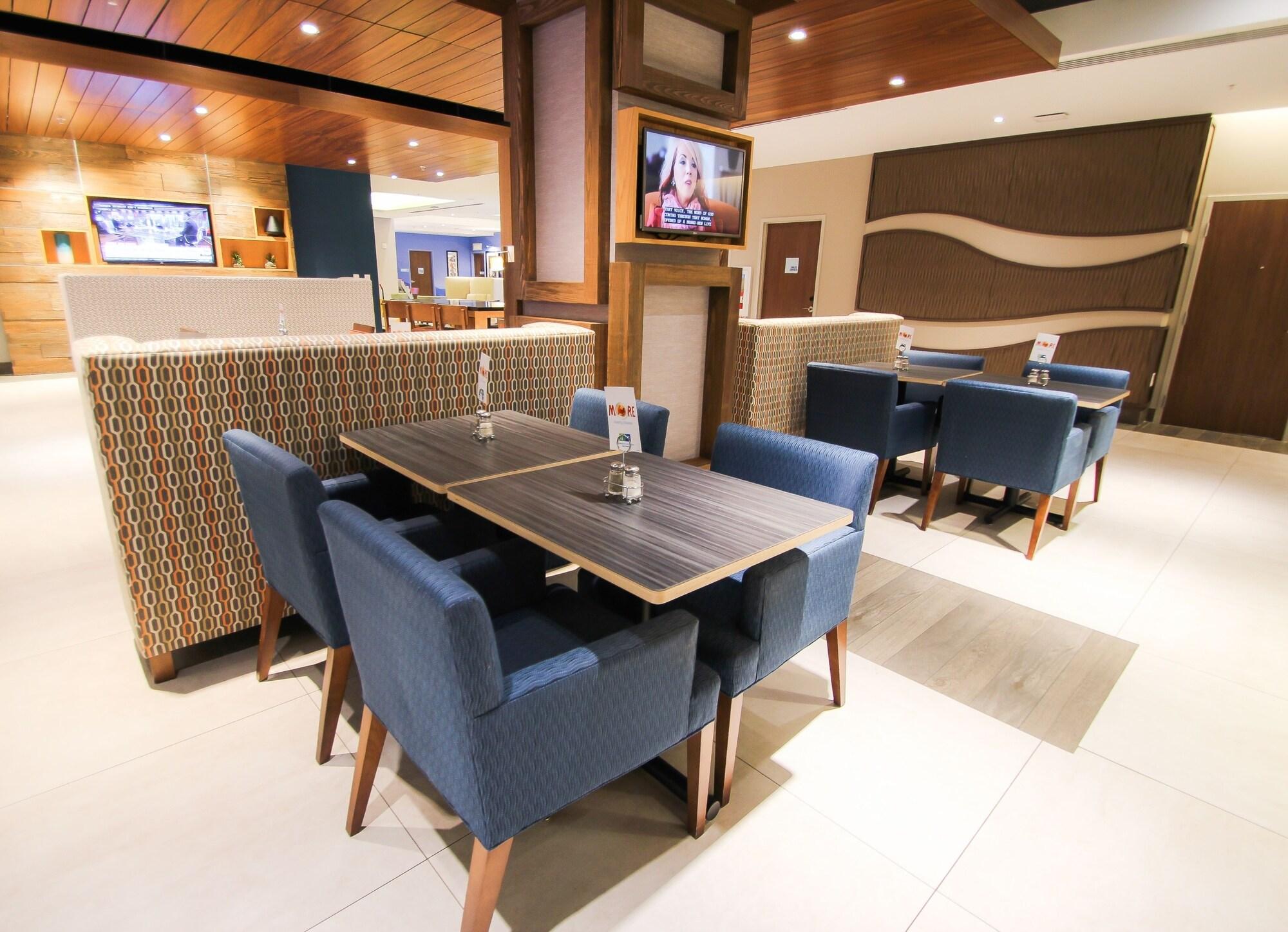 Restaurant Holiday Inn Express & Suites Miami Airport East by IHG