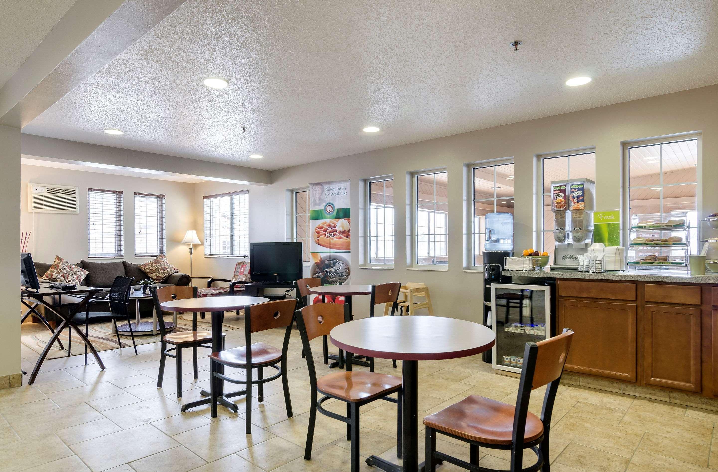 Restaurant Quality Inn Osceola
