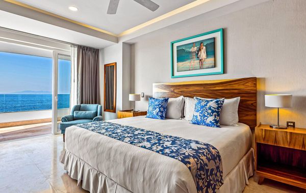 Lavish Seaside Escape With Oceanfront Views, Amazing Pool & Pool spa - Hoteles de lujo en Puerto Vallarta, México