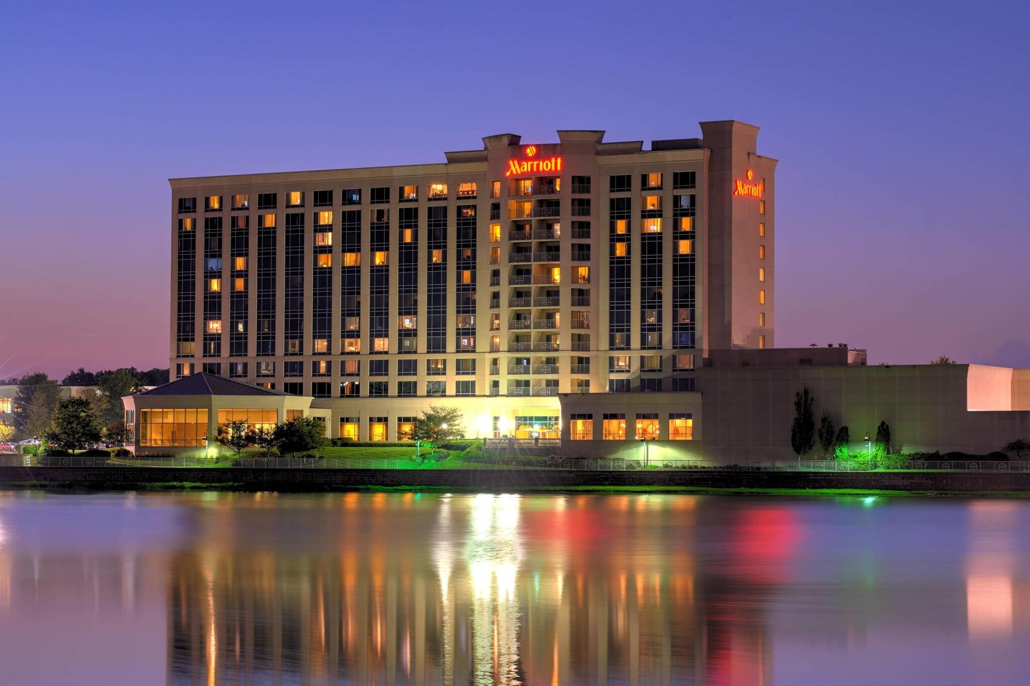 Vista Exterior Marriott Indianapolis North