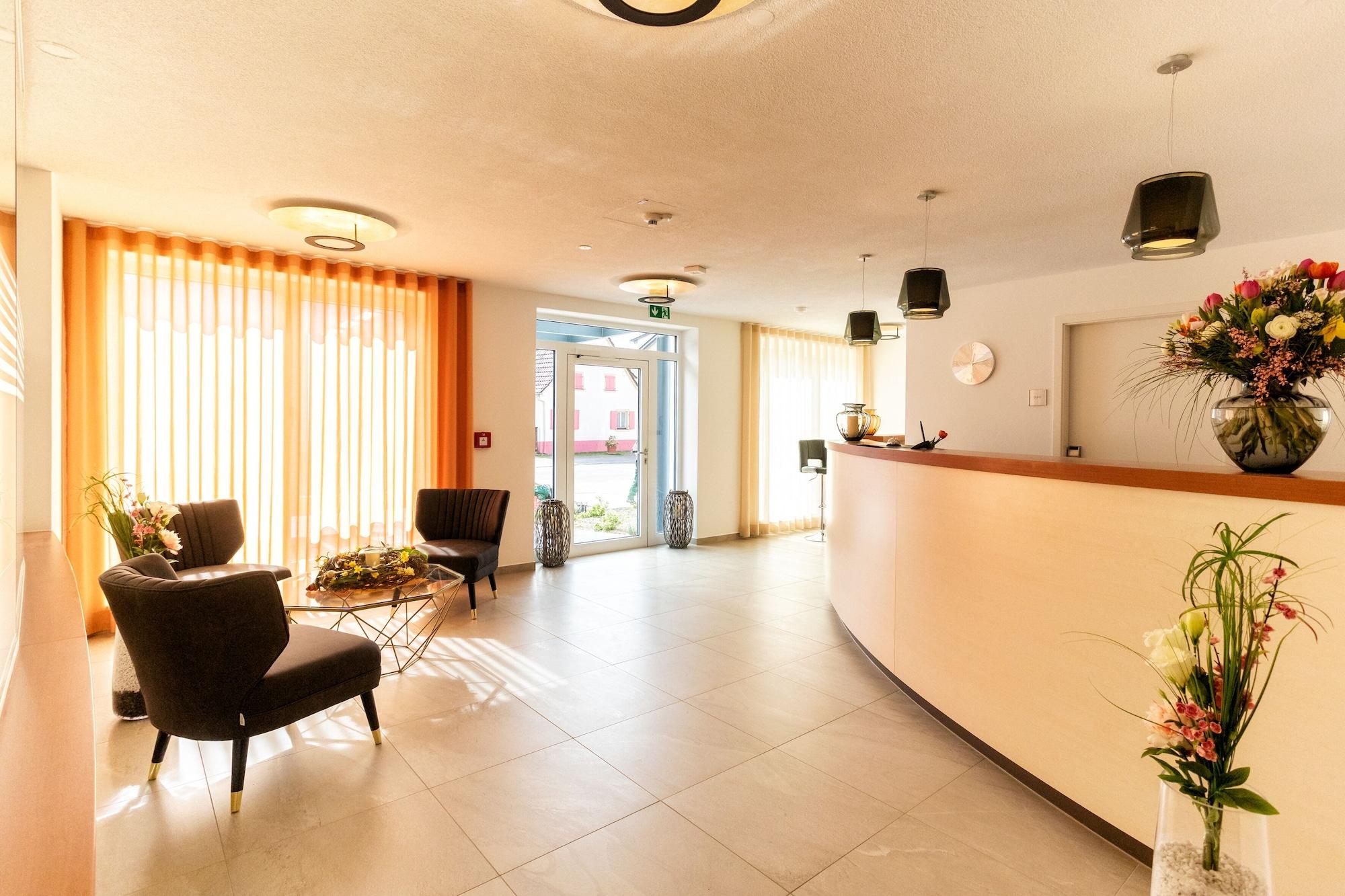 Vista Lobby Hotel La Mirabelle