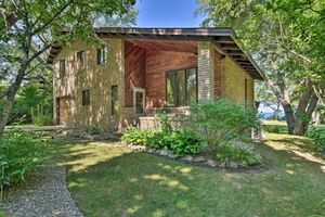 Alquiler Vacacional - Brocton Escape: Skiing, Snowtubing, Hiking!