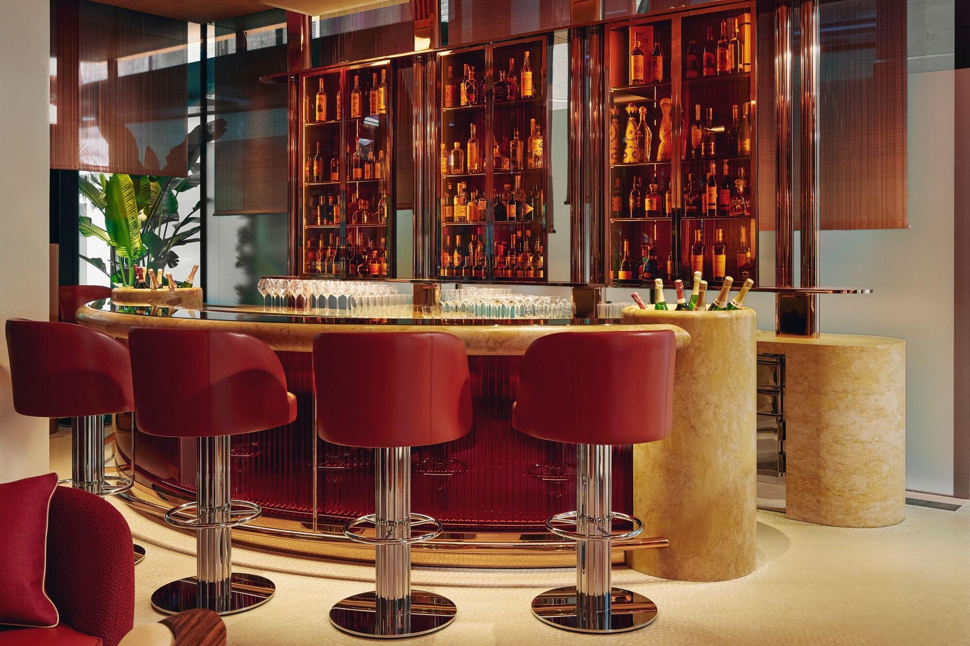 Bar/Salón The Emory, Maybourne