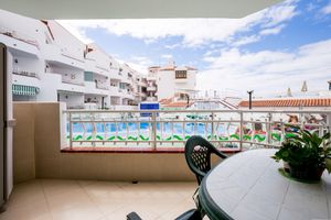 Alquiler Vacacional - Los Cristianos - FREE WIFI- 2 bed 2 bathroom  Apt  Ground Floor Poolside