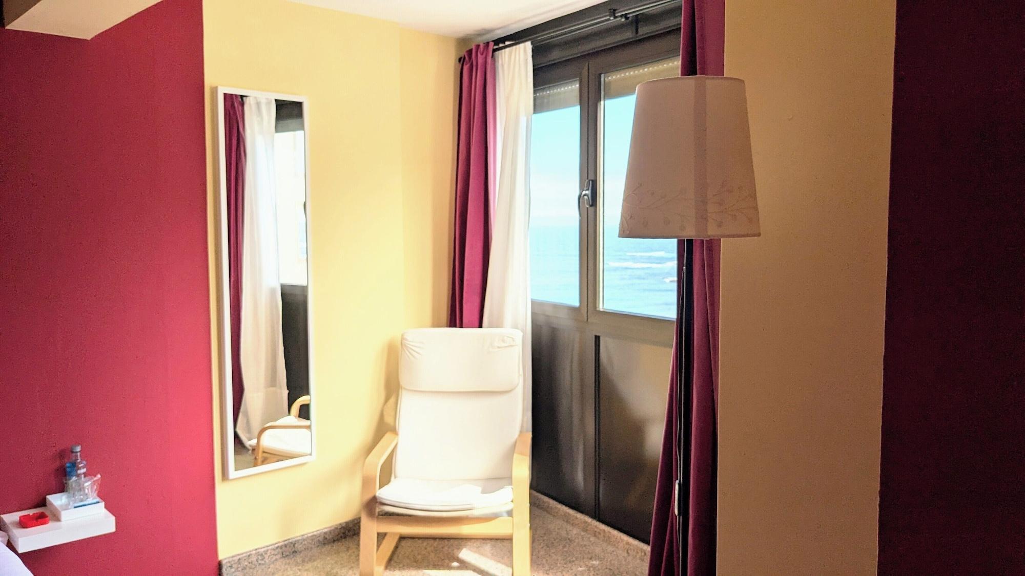 Comodidades del Alojamiento Pensión Club del Mar