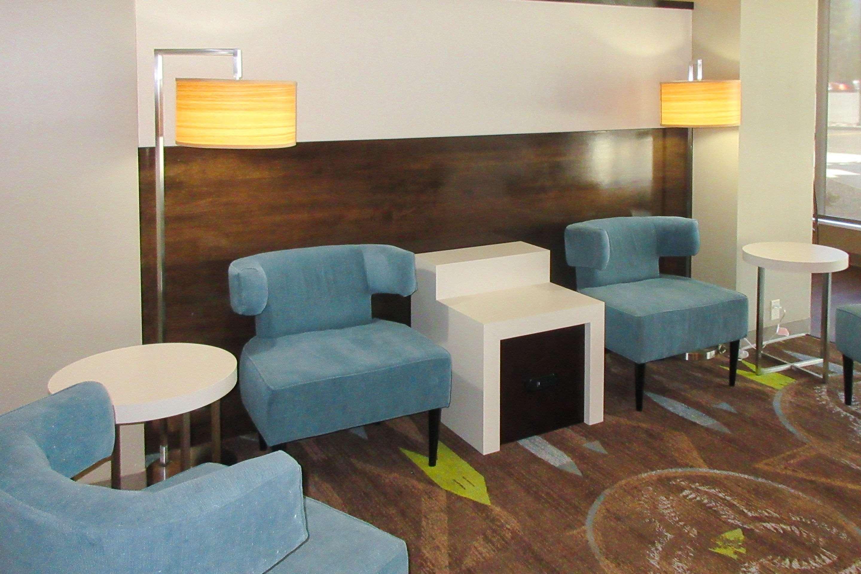 Vista Lobby Sleep Inn & Suites Klamath Falls