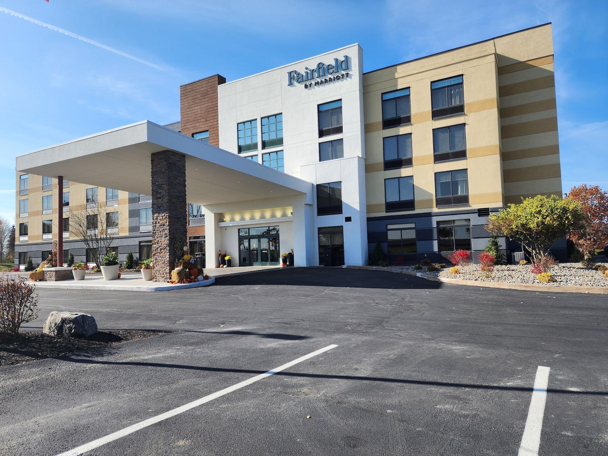 Vista Exterior Fairfield Inn & Suites by Marriott Rome
