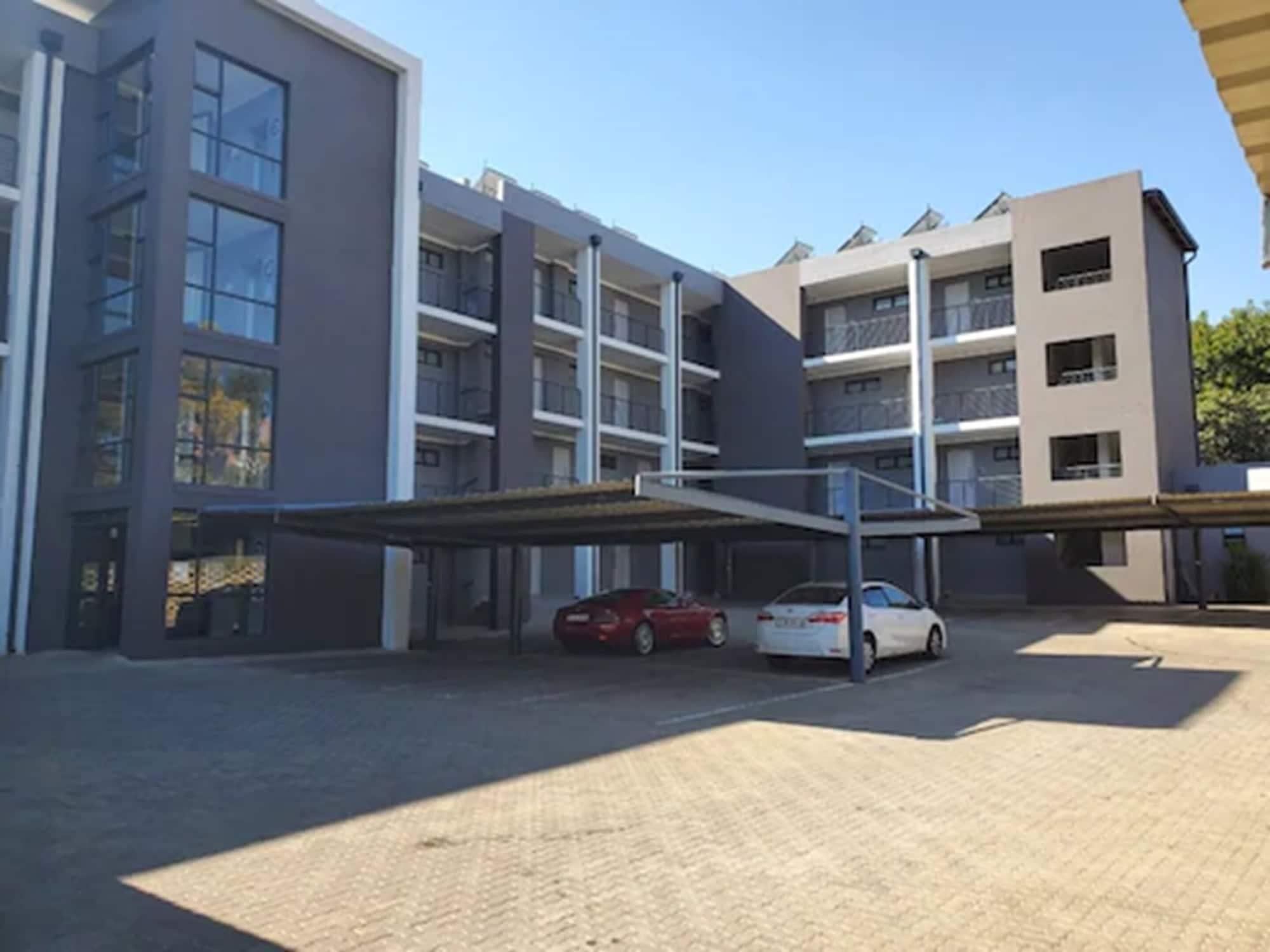 Varios Odyssey Luxury Apartments