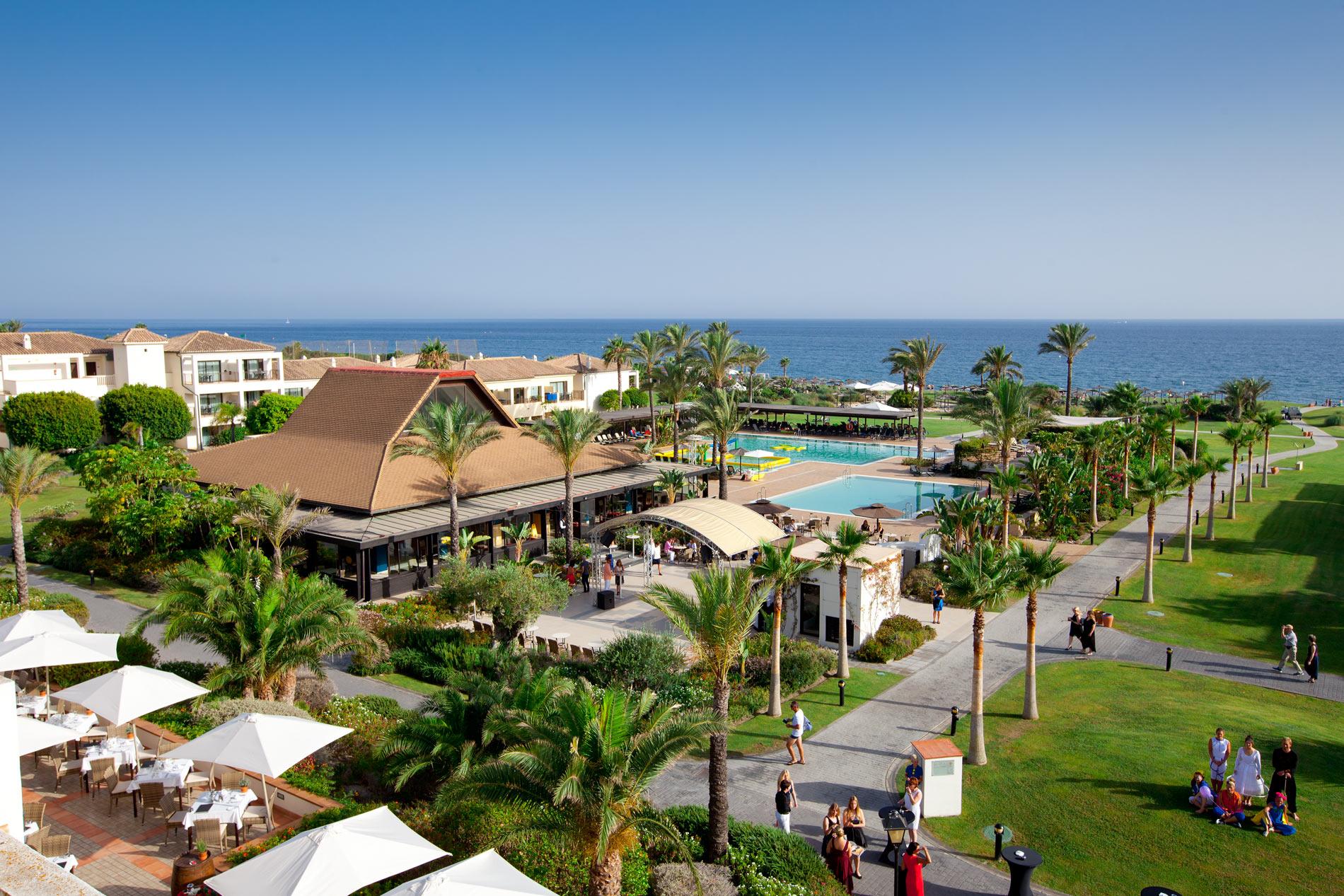 Vista Exterior Impressive Playa Granada Golf