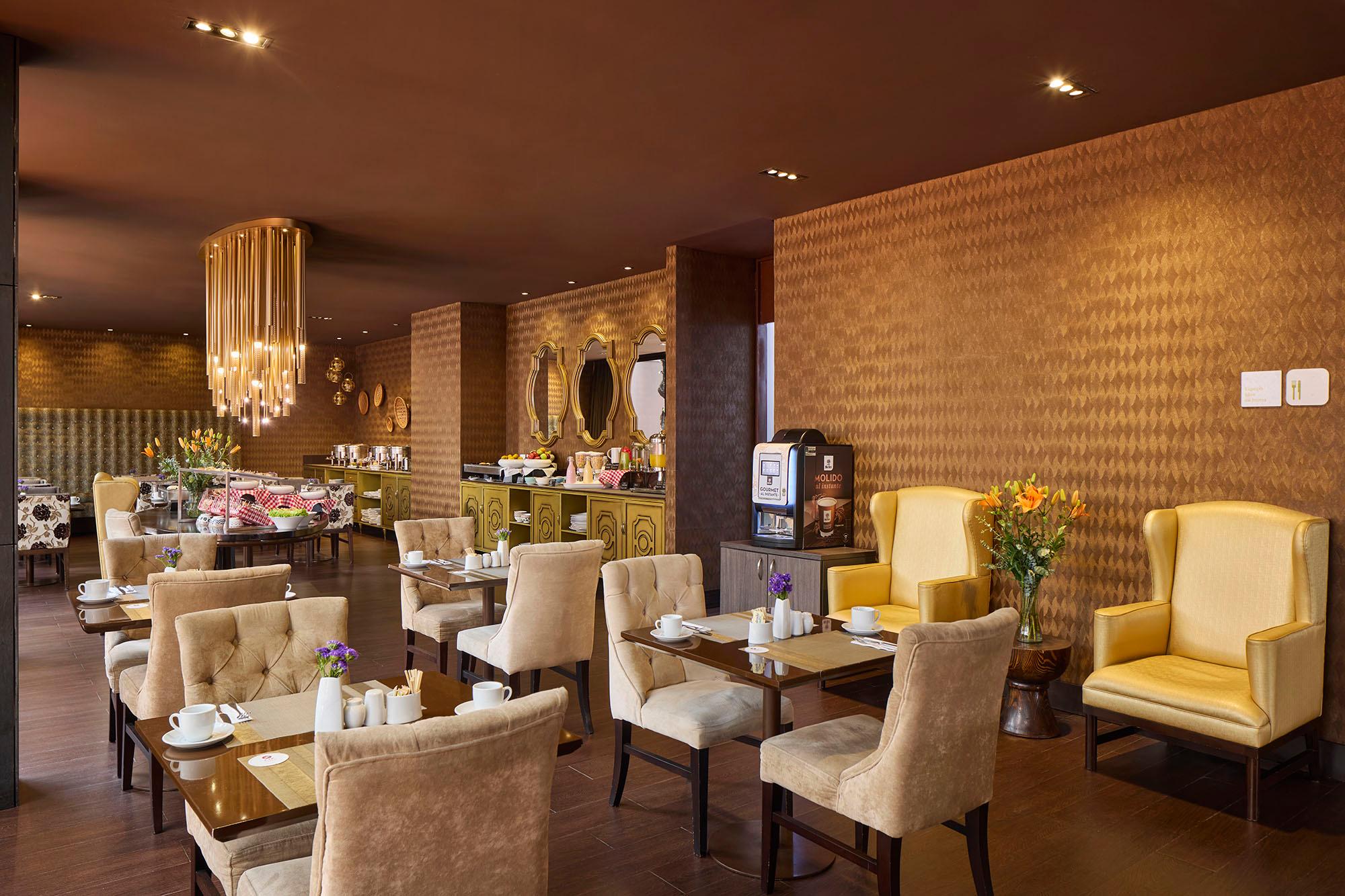 Restaurant Hotel Exe Bacata 95